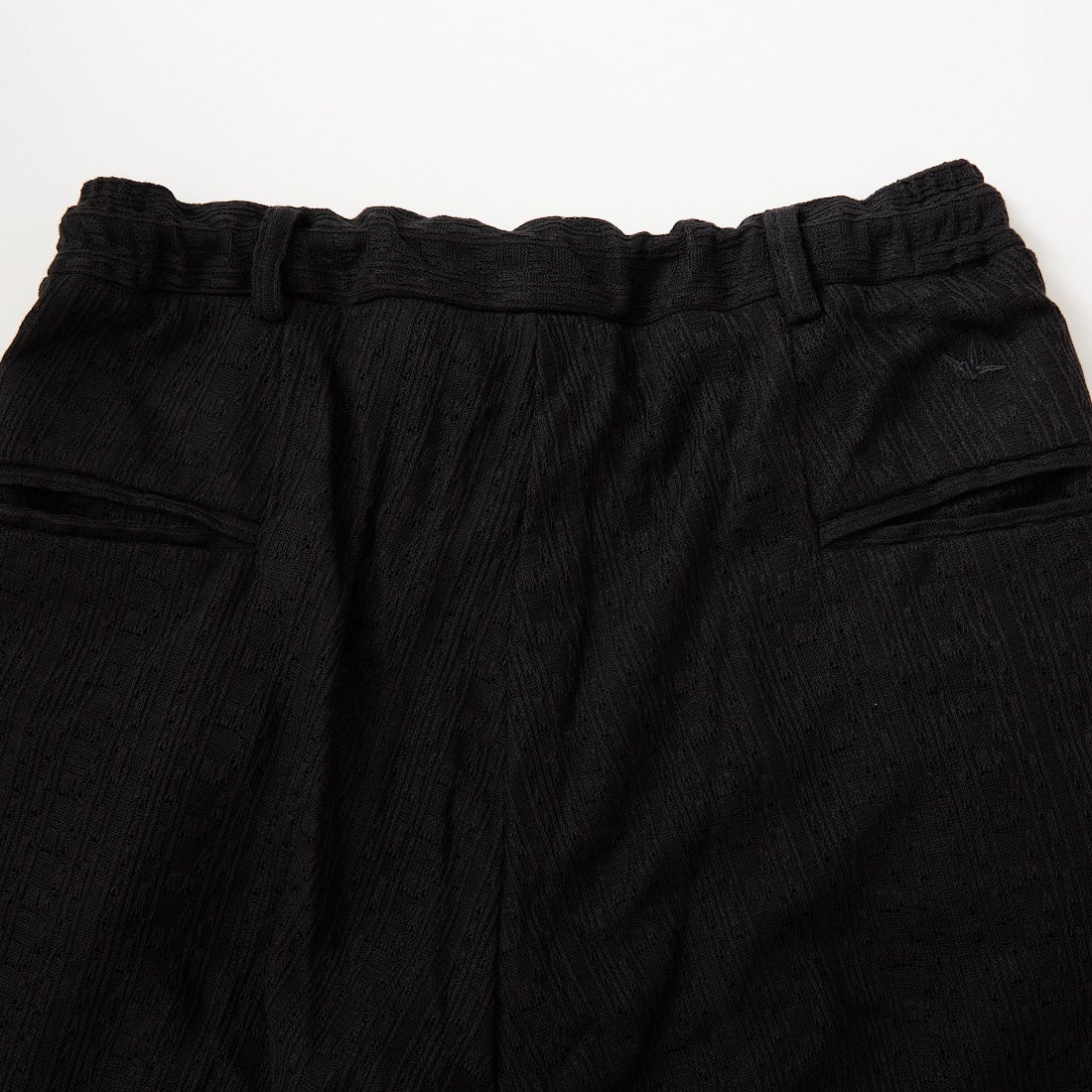 1PIU1UGUALE3 RELAX [ウノ ピゥ ウノ ウグァーレ トレ] リネンブレンドジャガードスラックス [USB-26025] SN90 BLACK