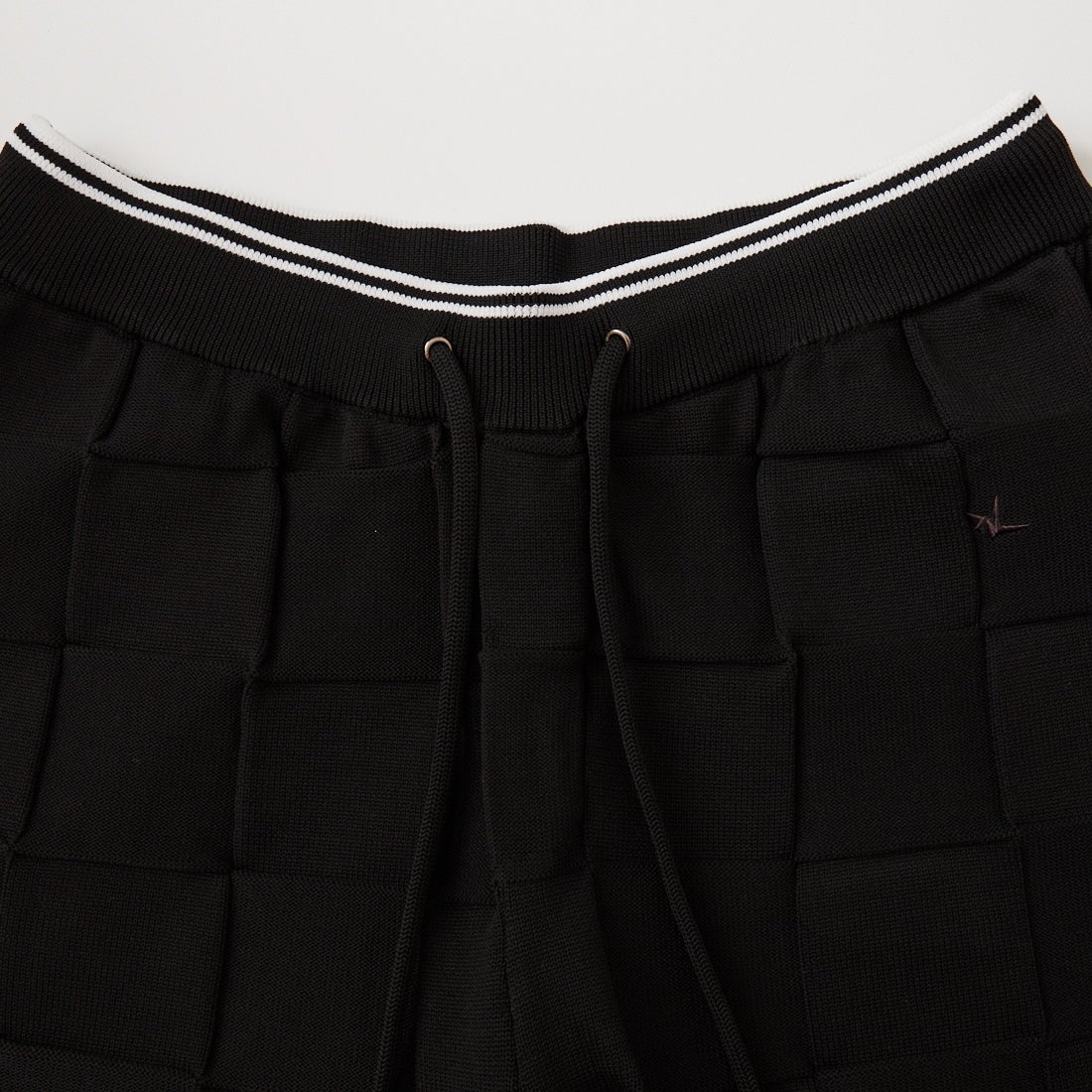 1PIU1UGUALE3 RELAX [ウノ ピゥ ウノ ウグァーレ トレ] ブロックニットショーツ [USK-26011] SN90 BLACK