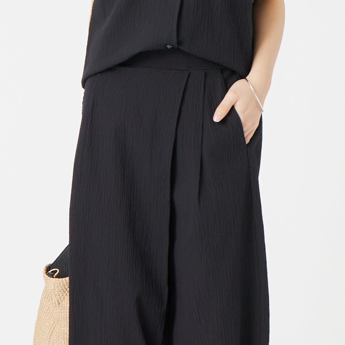 me. [ミードット] バンピーコットンラップパンツ [ME-25110] 98 NIGHT &&モデル身長：162cm 着用サイズ：F&&