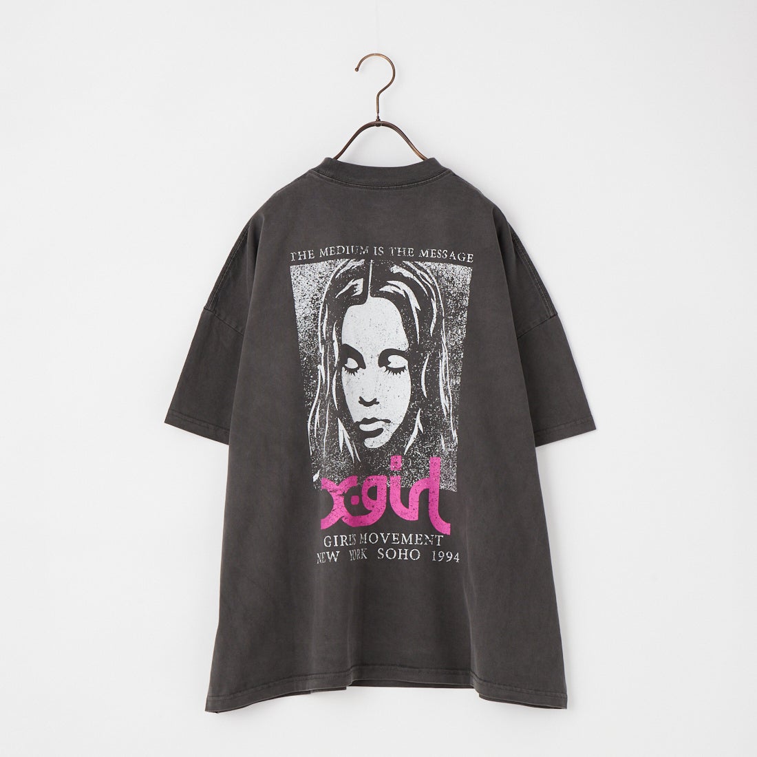 X-girl [エックスガール] FADED FACE ショートスリーブTシャツ [105261041002] BLACK
