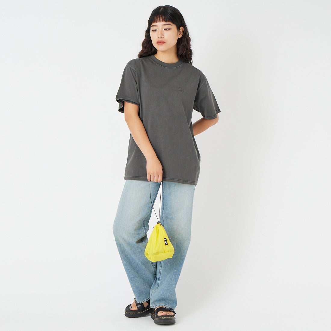 X-girl [エックスガール] ピグメントダイ ハート&ロゴ ショートスリーブTシャツ [105261011023] BLACK &&モデル身長：162cm 着用サイズ：M&&