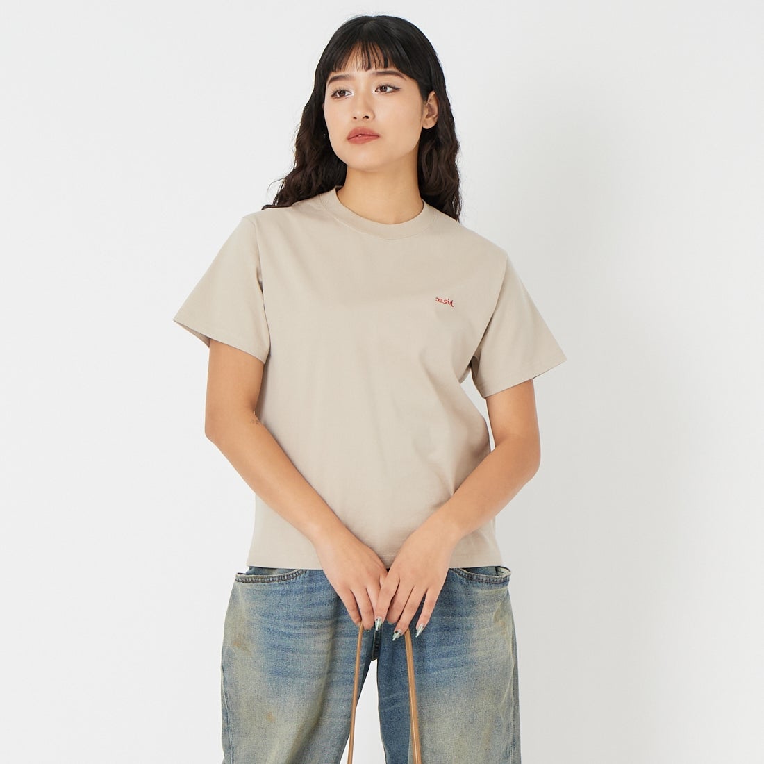 X-girl [エックスガール] フェイスロゴショートTシャツ [105261011007] BEIGE &&モデル身長：162cm 着用サイズ：M&&