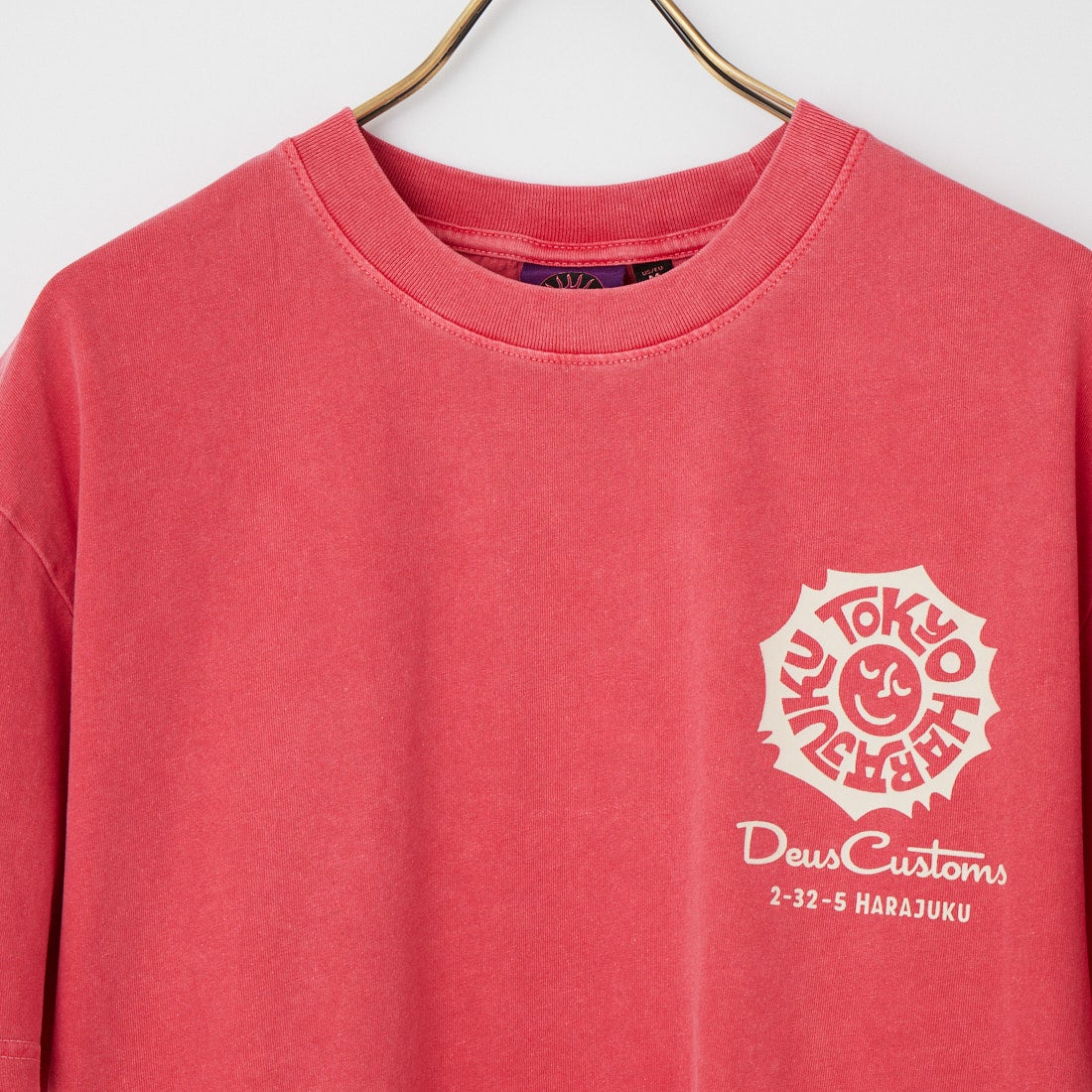 DEUS EX MACHINA [デウス エクス マキナ] TOKYO ADDRESS Tシャツ [D261MTS573] MELON RED