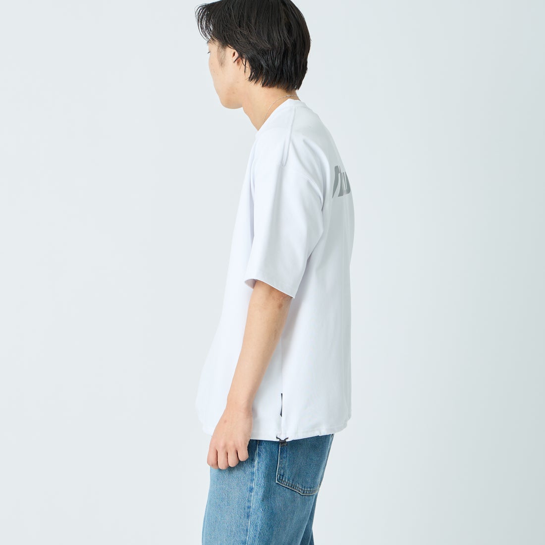 MIZUNO [ミズノ] 別注 ドローコード付き バックプリントTシャツ [D2JADW01-JF] WHITE &&モデル身長：179cm 着用サイズ：L&&
