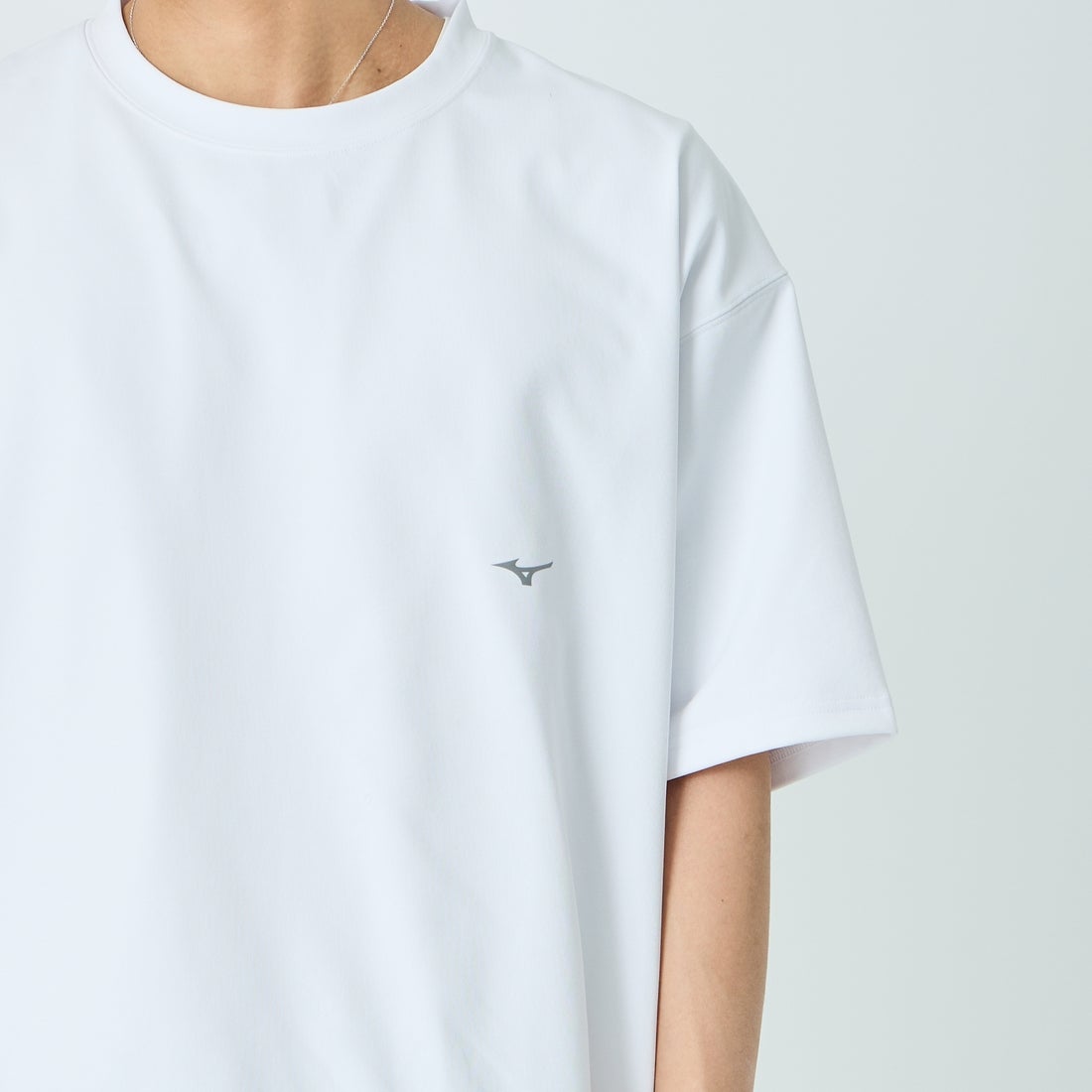 MIZUNO [ミズノ] 別注 ドローコード付き バックプリントTシャツ [D2JADW01-JF] WHITE &&モデル身長：179cm 着用サイズ：L&&