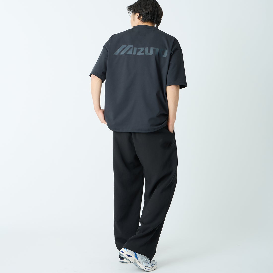 MIZUNO [ミズノ] 別注 ドローコード付き バックプリントTシャツ [D2JADW01-JF] BLACK &&モデル身長：179cm 着用サイズ：L&&
