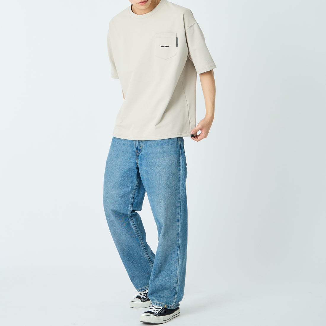 MIZUNO [ミズノ] 別注 ポケット付き ワンポイントロゴ刺繍Tシャツ [D2JADW03-JF] GREIGE &&モデル身長：179cm 着用サイズ：L&&
