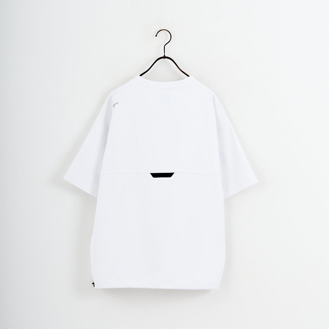 MIZUNO [ミズノ] 別注 ポケット付き ワンポイントロゴ刺繍Tシャツ [D2JADW03-JF] WHITE