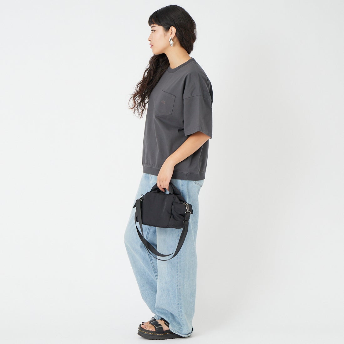 THE NORTH FACE PURPLE LABEL [ザ ノースフェイス パープルレーベル] ハイバルキーポケットTシャツ [N25SH056] AH ASPHALT &&モデル身長：162cm 着用サイズ：WM&&