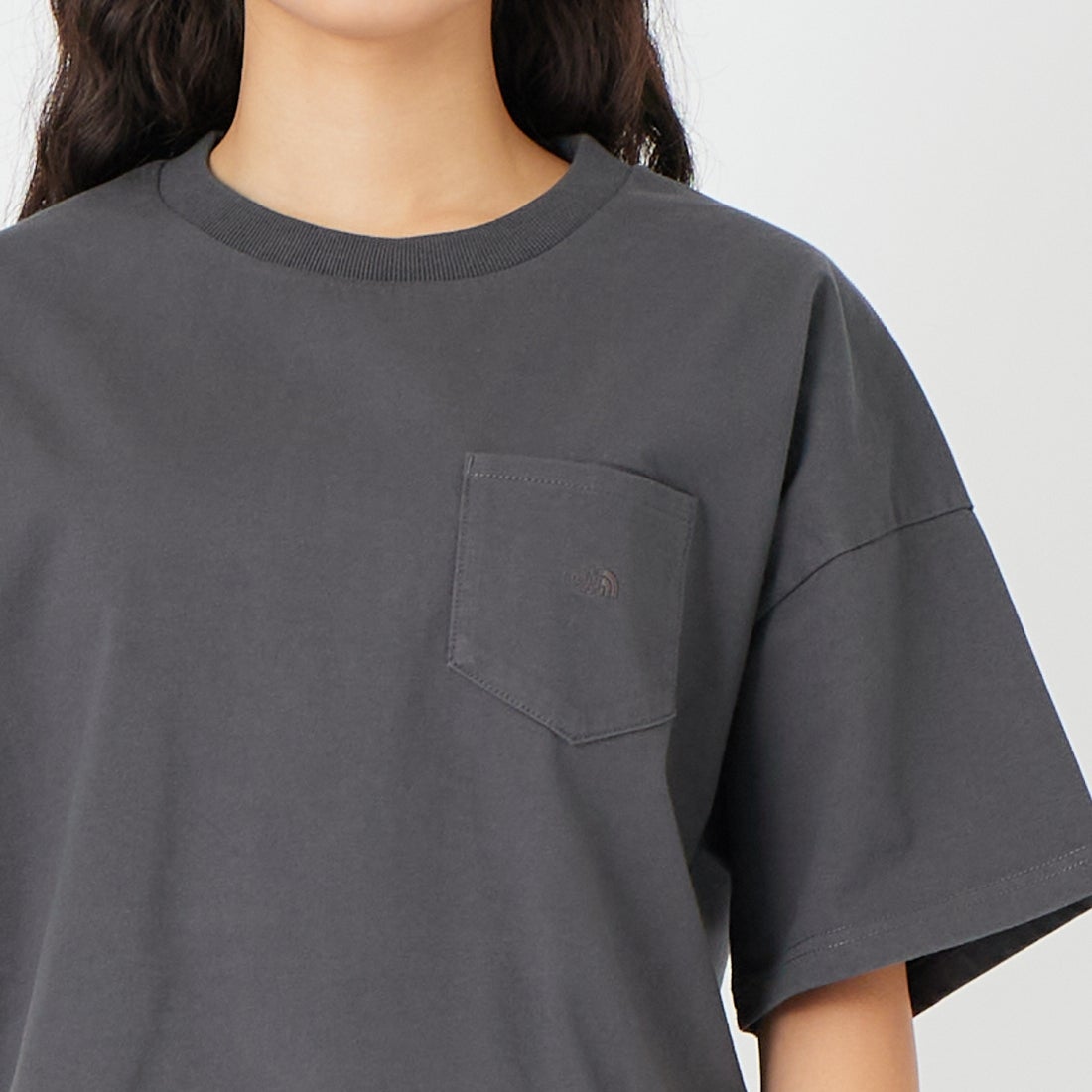 THE NORTH FACE PURPLE LABEL [ザ ノースフェイス パープルレーベル] ハイバルキーポケットTシャツ [N25SH056] AH ASPHALT &&モデル身長：162cm 着用サイズ：WM&&
