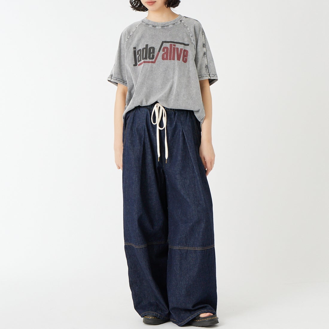 ROTA CANAL [ロタ カナル] jade alive Tシャツ [1205-261002] GRAY &&モデル身長：162cm 着用サイズ：M&&