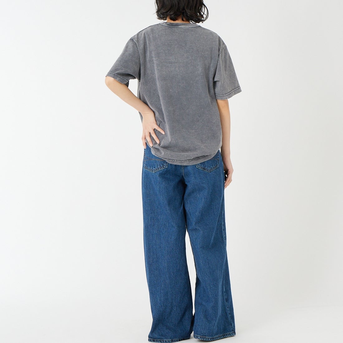 ROTA CANAL [ロタ カナル] FLAG wave Tシャツ [1205-261001] NAVY &&モデル身長：162cm 着用サイズ：M&&