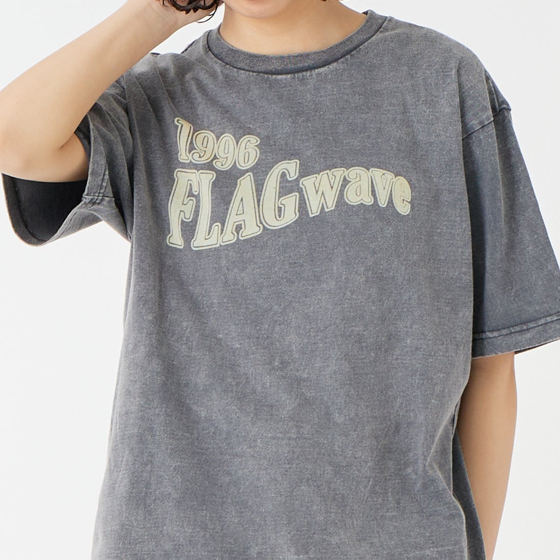 ROTA CANAL [ロタ カナル] FLAG wave Tシャツ [1205-261001] NAVY &&モデル身長：162cm 着用サイズ：M&&