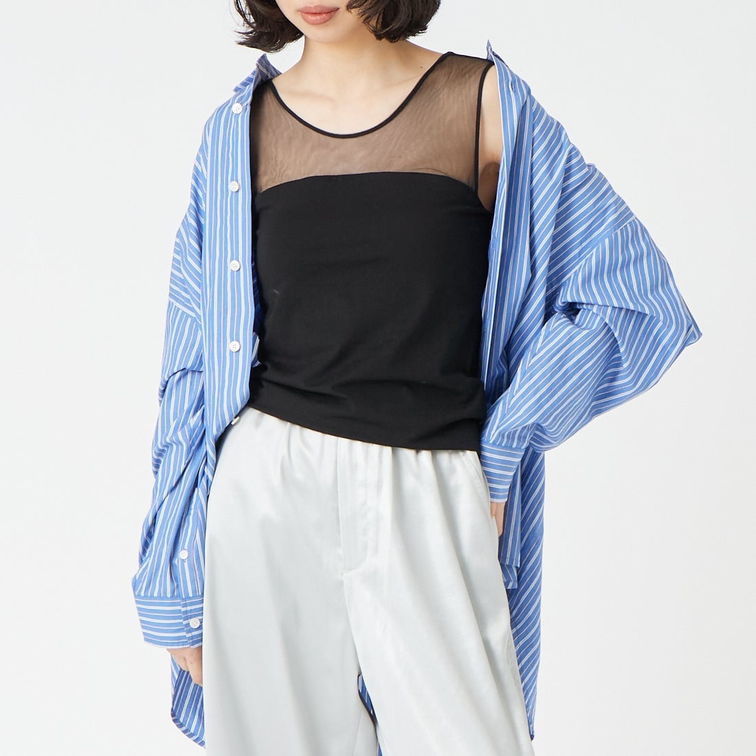 未使用　chloe タンクトップ　ファスナー Chloe（クロエ） トップス ラッフルタンクトップ CHC23SJH02182