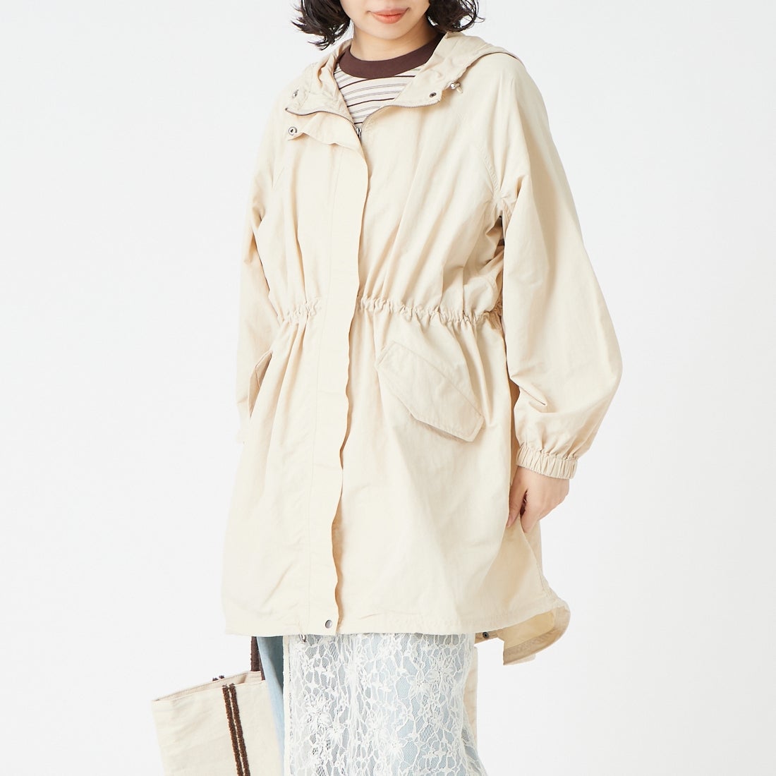 Jeans Factory Clothes [ジーンズファクトリークローズ] ウエストドローナイロンパーカー [21267066] 032 ｴｸﾘｭ &&モデル身長：162cm 着用サイズ：F&&