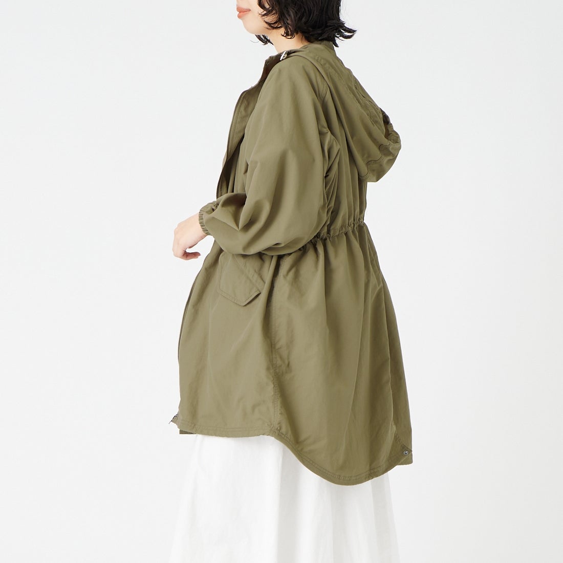 Jeans Factory Clothes [ジーンズファクトリークローズ] ウエストドローナイロンパーカー [21267066] 056 ｶｰｷ &&モデル身長：162cm 着用サイズ：F&&