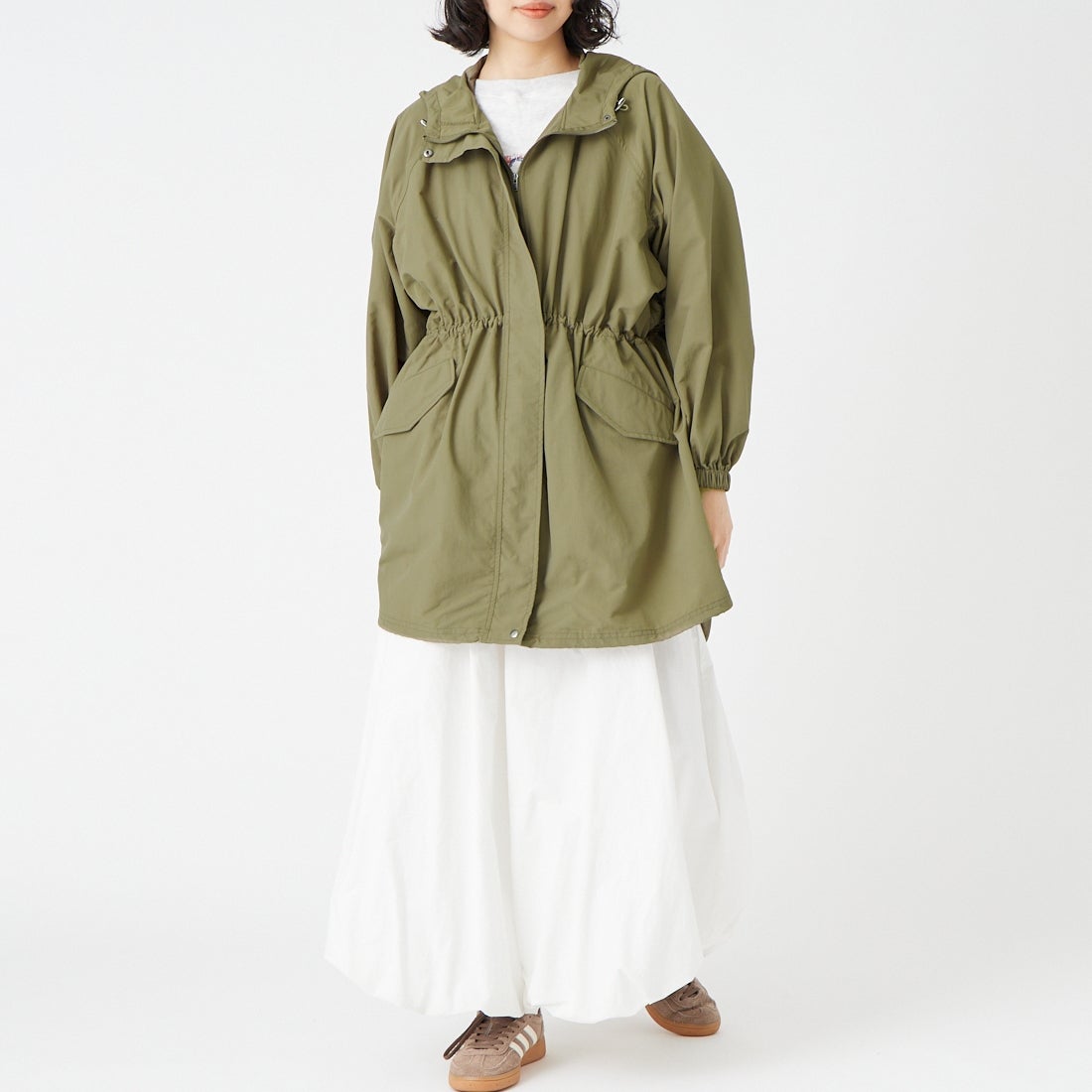 Jeans Factory Clothes [ジーンズファクトリークローズ] ウエストドローナイロンパーカー [21267066] 056 ｶｰｷ &&モデル身長：162cm 着用サイズ：F&&