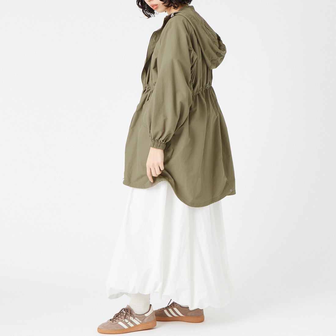 Jeans Factory Clothes [ジーンズファクトリークローズ] ウエストドローナイロンパーカー [21267066] 056 ｶｰｷ &&モデル身長：162cm 着用サイズ：F&&