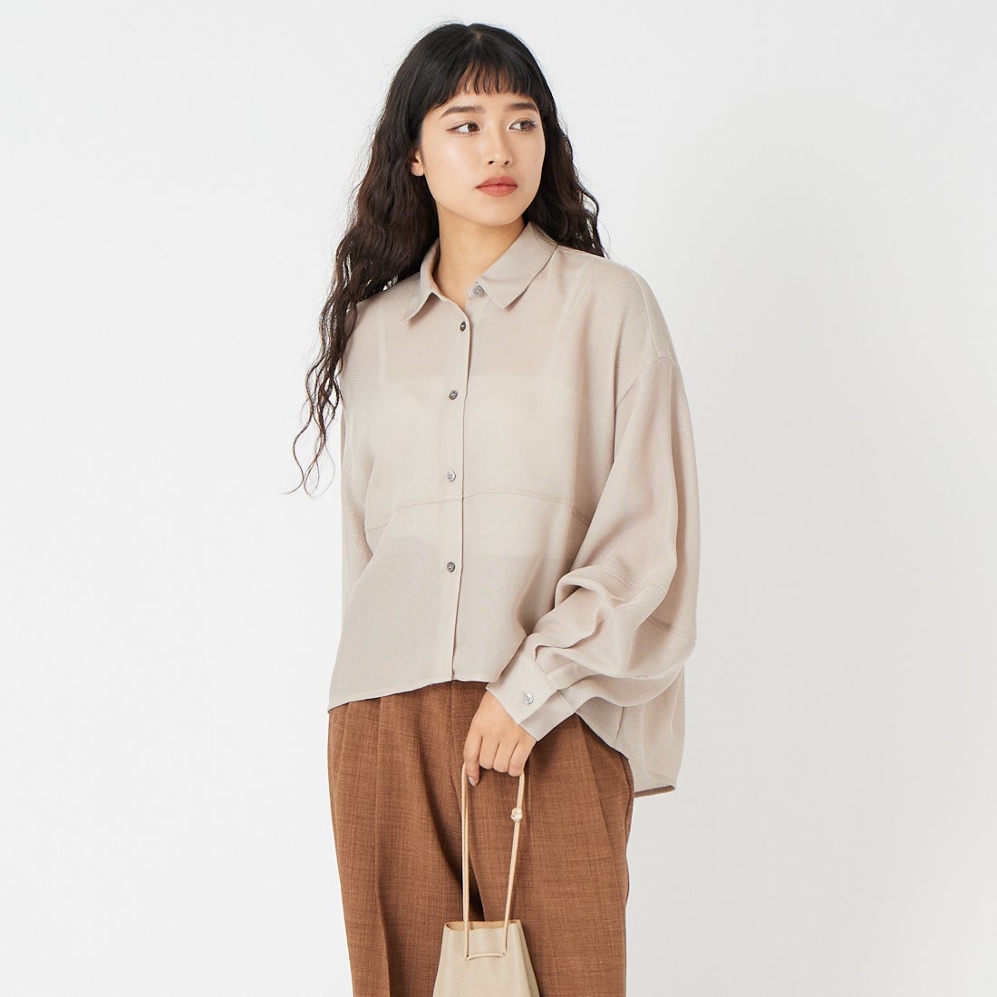 CLOCHE [クロシェ] コクーンメッシュシャツ [61285588] ﾍﾞｰｼﾞｭ &&モデル身長：162cm 着用サイズ：2&&