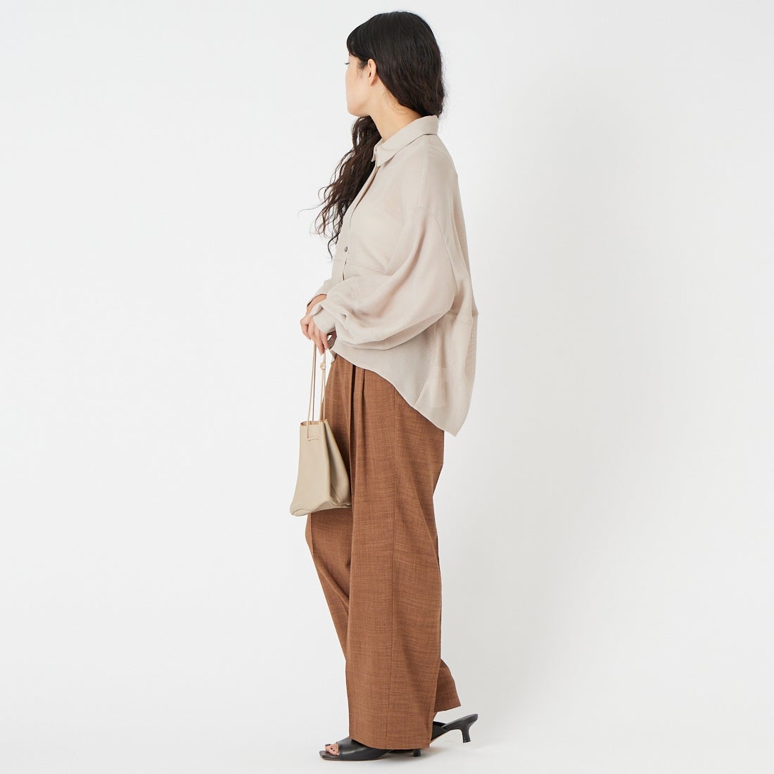 CLOCHE [クロシェ] コクーンメッシュシャツ [61285588] ﾍﾞｰｼﾞｭ &&モデル身長：162cm 着用サイズ：2&&