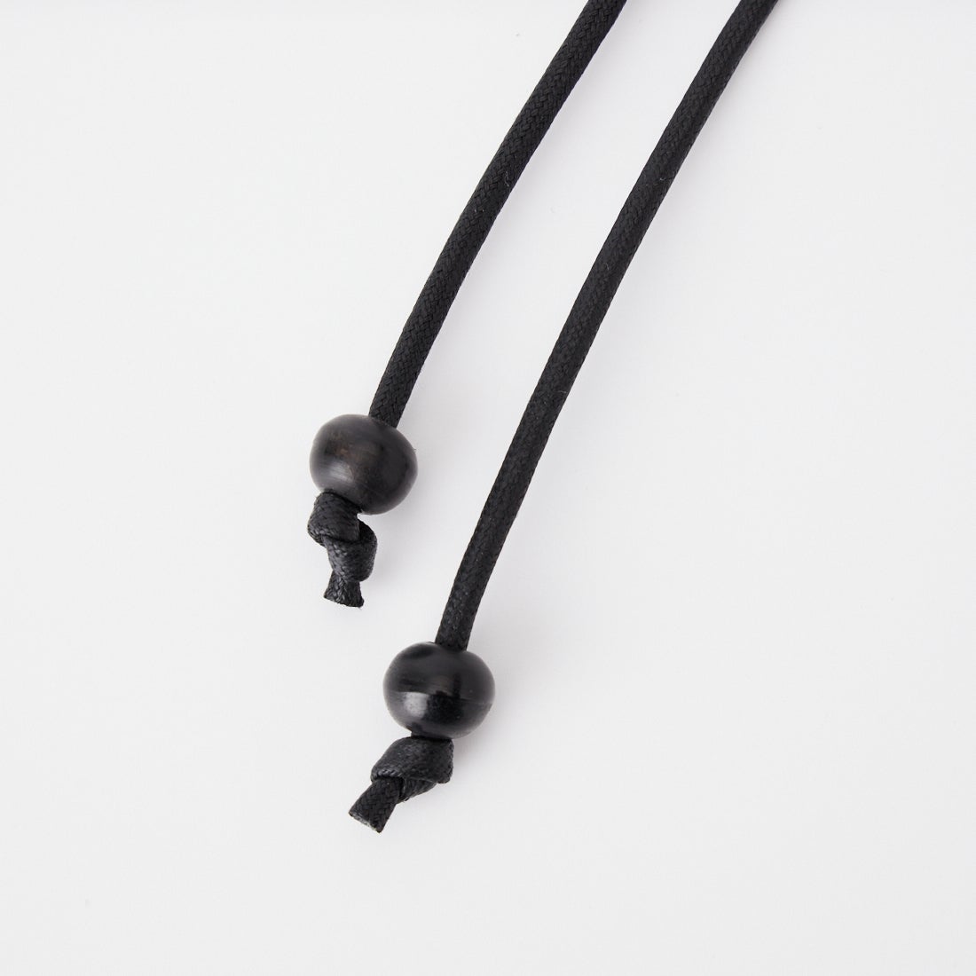 Name. [ネーム] ホーンビーズループタイ [NMAC-016] BLACK