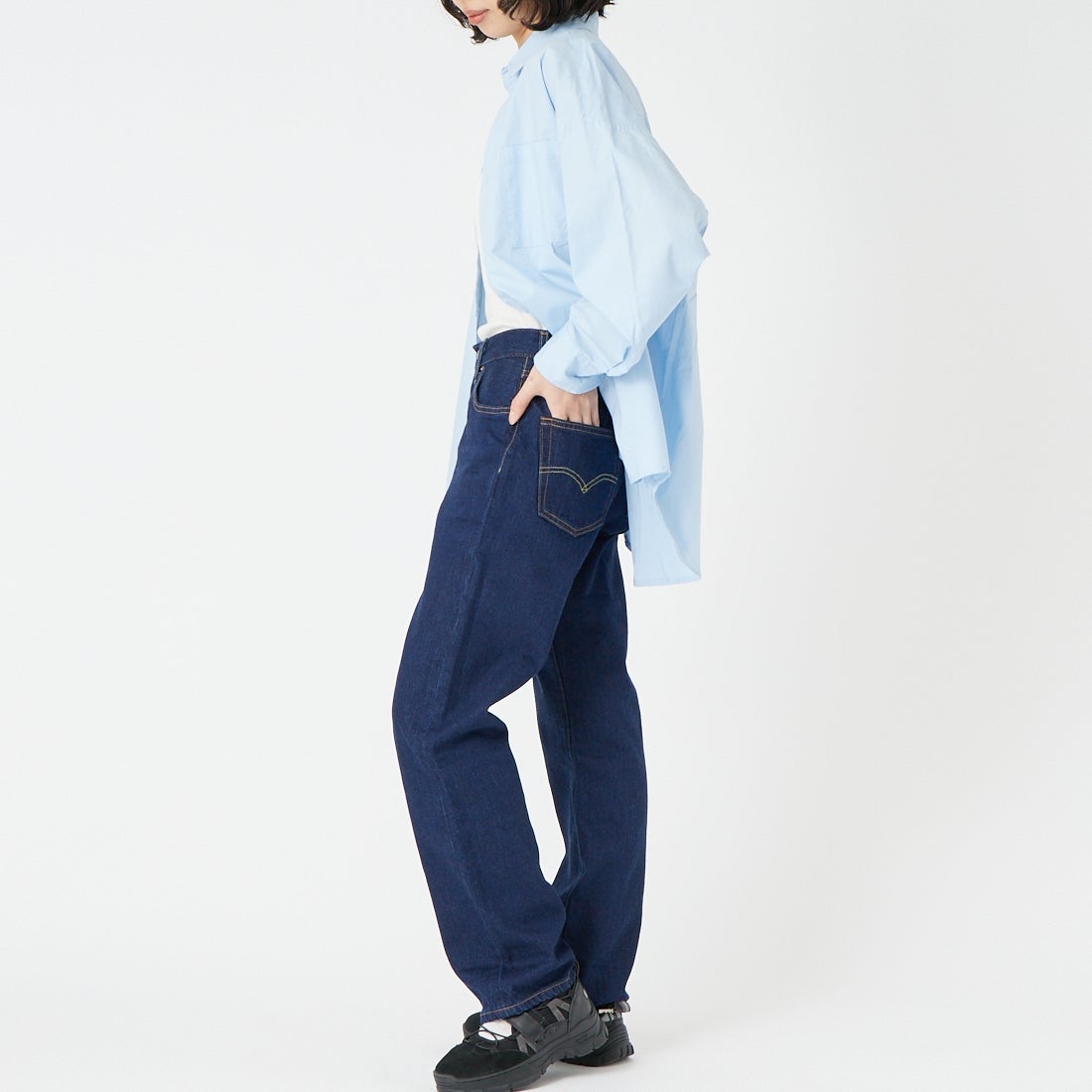 LEVI'S [リーバイス] 501 90S ライトウェイトデニム [A8421-00] 16 DEEP RI &&モデル身長：162cm 着用サイズ：24&&
