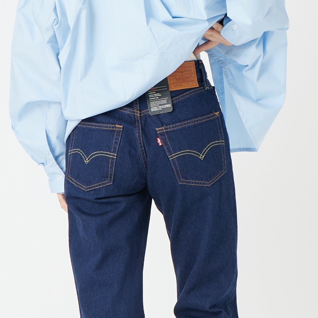 LEVI'S [リーバイス] 501 90S ライトウェイトデニム [A8421-00] 16 DEEP RI &&モデル身長：162cm 着用サイズ：24&&