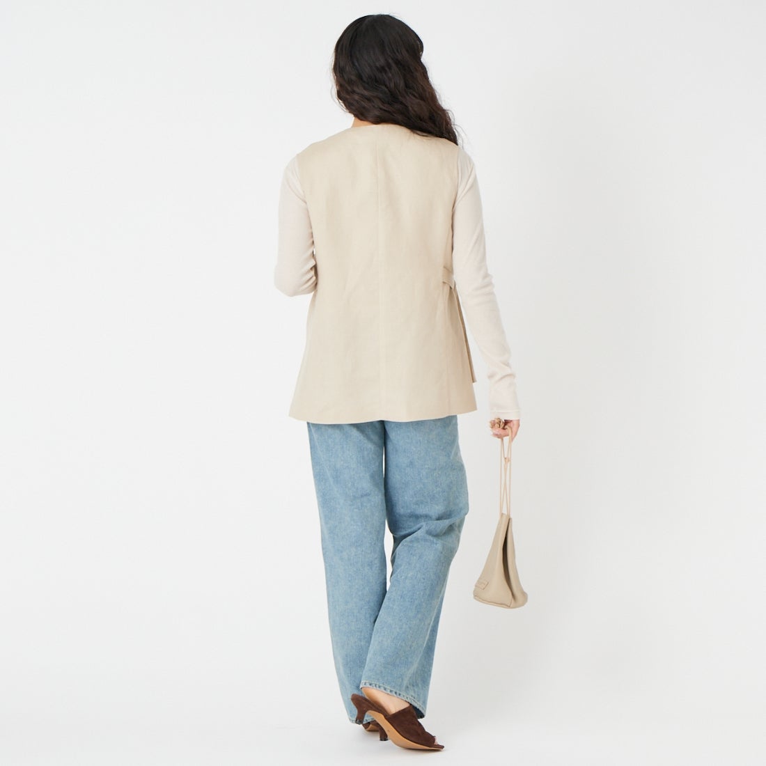 Jf Ready Made [ジェイエフレディメイド] リネンレーヨンジレ [786046] 61 ﾍﾞｰｼﾞｭ &&モデル身長：162cm 着用サイズ：F&&