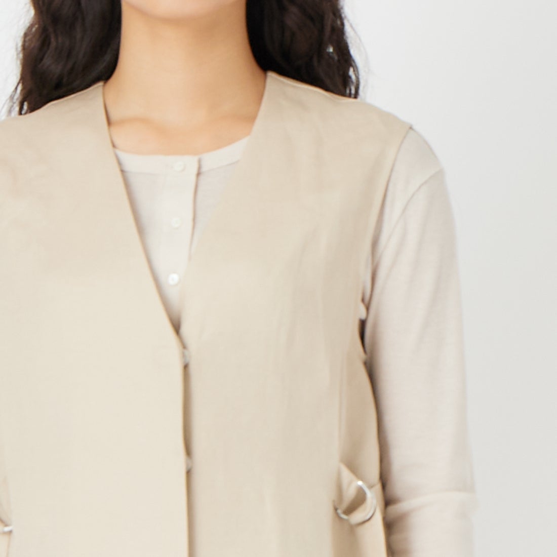 Jf Ready Made [ジェイエフレディメイド] リネンレーヨンジレ [786046] 61 ﾍﾞｰｼﾞｭ &&モデル身長：162cm 着用サイズ：F&&