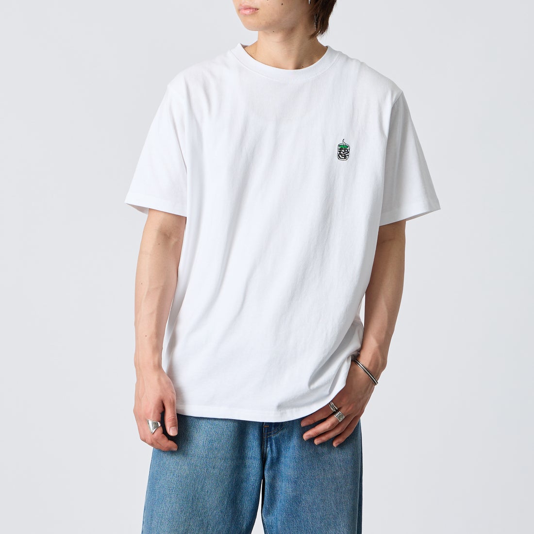 CHUMS [チャムス] 別注 BOOBY SUSHI FRIENDS バックプリント ショートスリーブTシャツ [CH01-2858-JF] W001 WHITE &&モデル身長：177cm 着用サイズ：XL&&