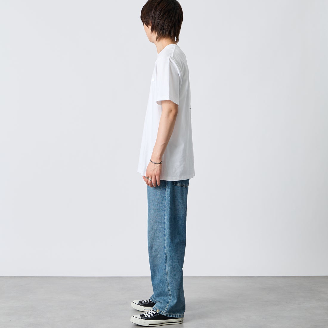 CHUMS [チャムス] 別注 BOOBY SUSHI FRIENDS バックプリント ショートスリーブTシャツ [CH01-2858-JF] W001 WHITE &&モデル身長：177cm 着用サイズ：XL&&