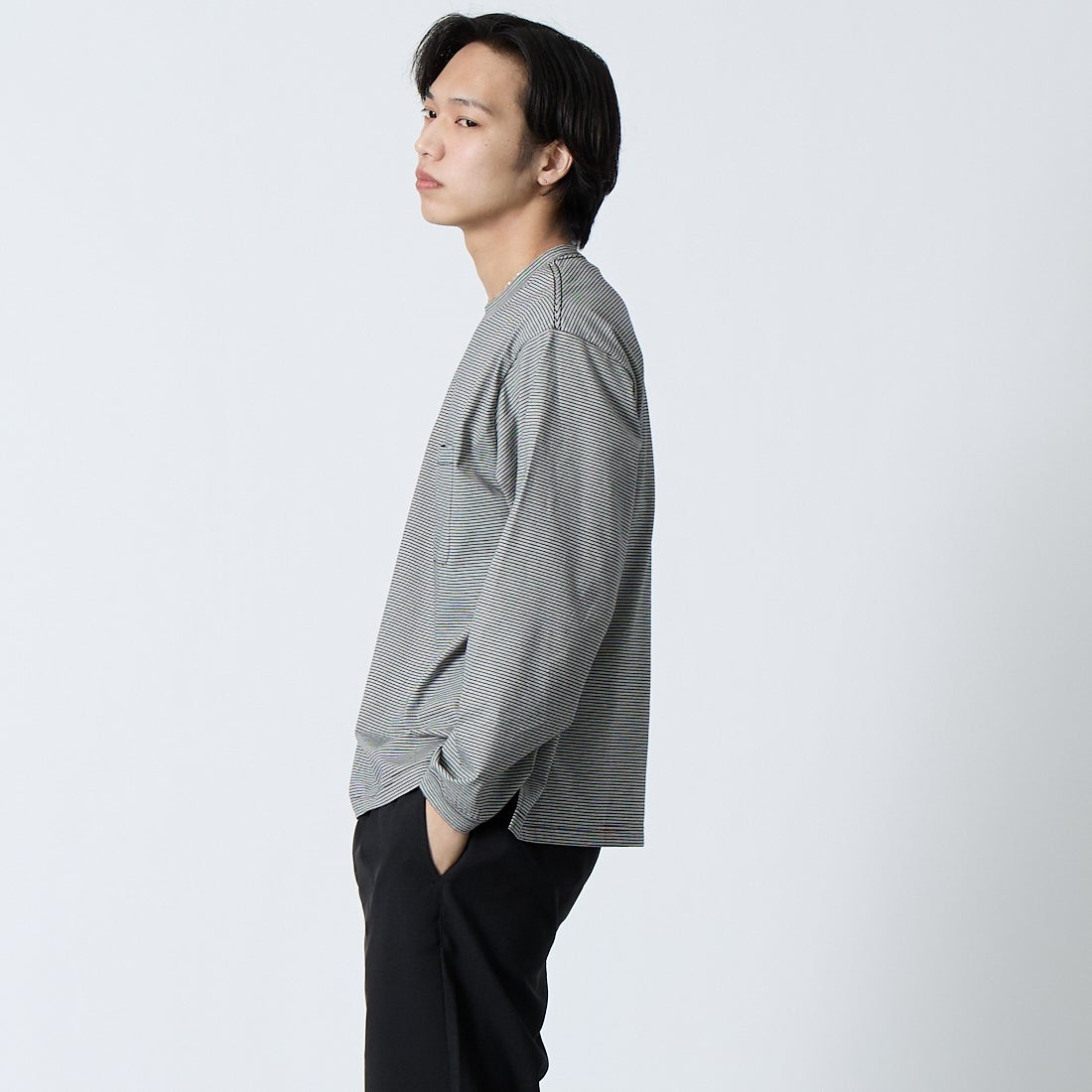 STILL BY HAND [スティルバイハンド] ボーダーロングスリーブカットソー [CS04261] GREY/BLACK &&モデル身長：179cm 着用サイズ：46&&