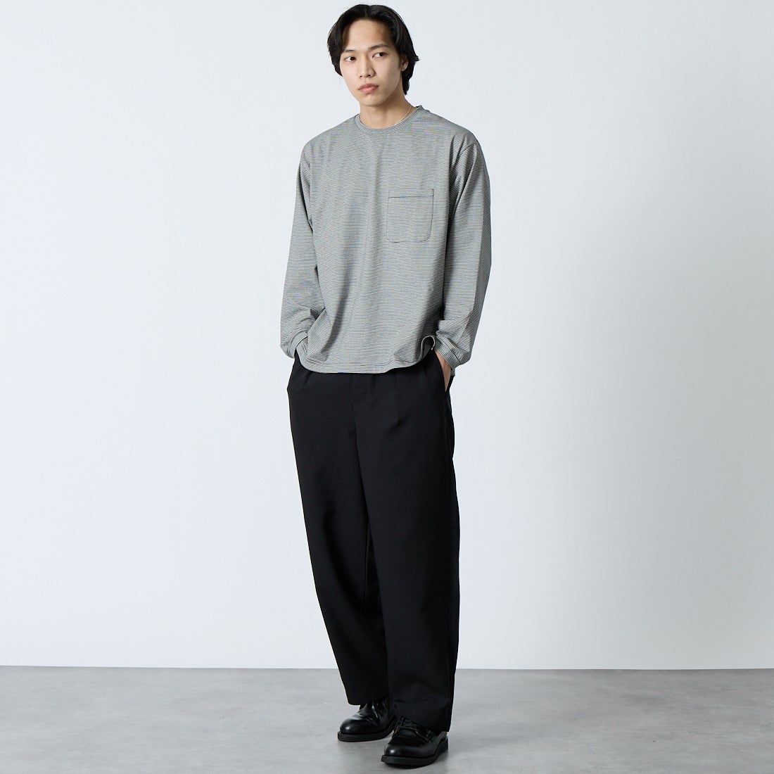 STILL BY HAND [スティルバイハンド] ボーダーロングスリーブカットソー [CS04261] GREY/BLACK &&モデル身長：179cm 着用サイズ：46&&