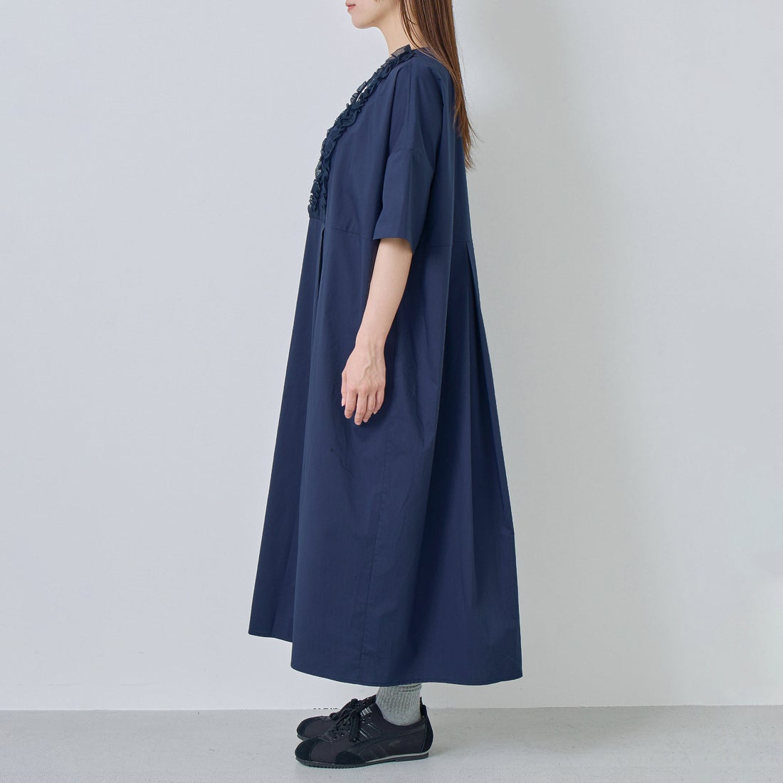 Kelen [ケレン] フリルデザインVネックワンピース RIFFEW [LKL25SOP2104] NAVY