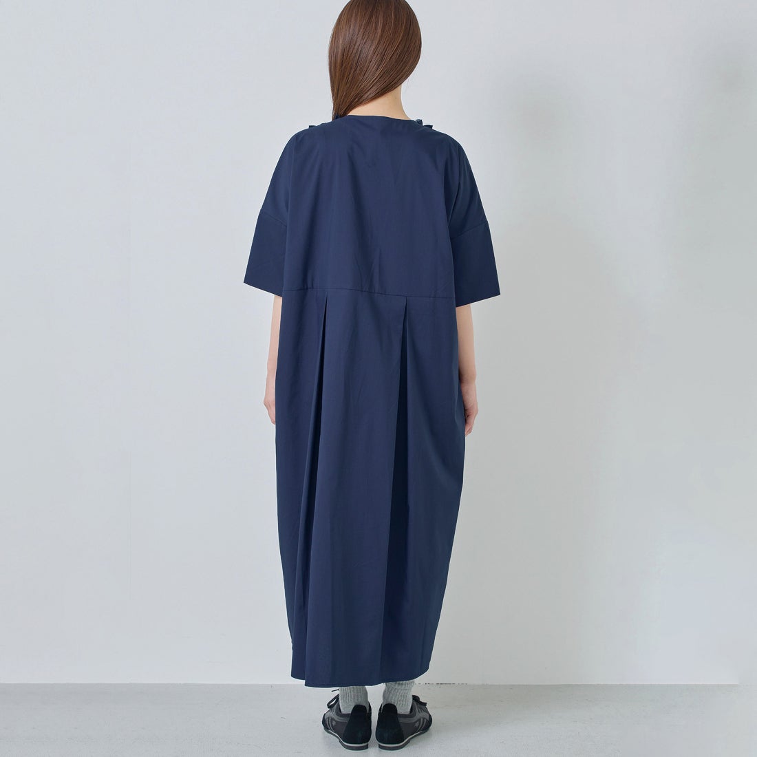 Kelen [ケレン] フリルデザインVネックワンピース RIFFEW [LKL25SOP2104] NAVY