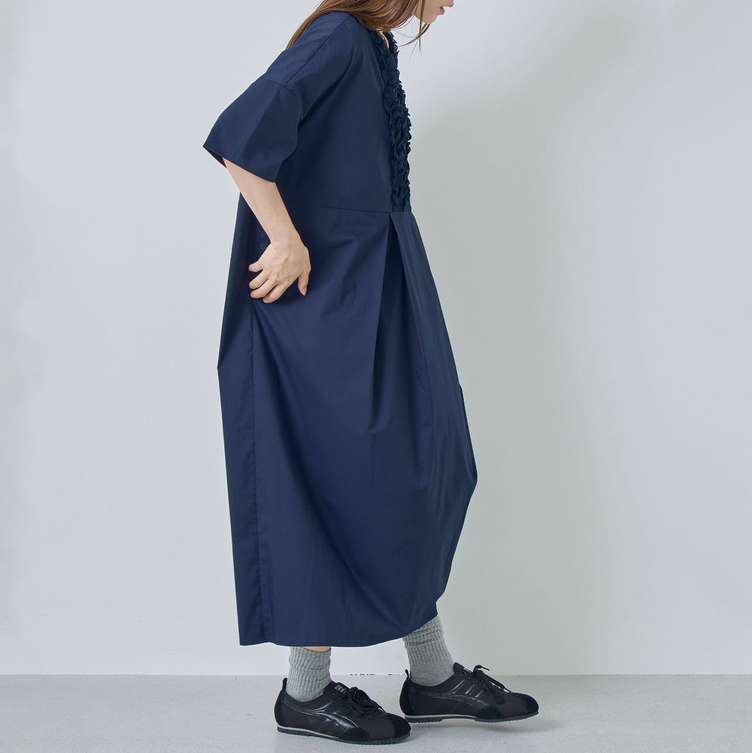 Kelen [ケレン] フリルデザインVネックワンピース RIFFEW [LKL25SOP2104] NAVY