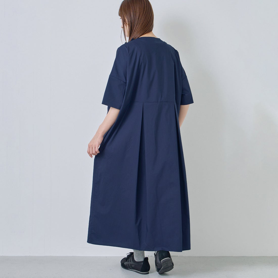 Kelen [ケレン] フリルデザインVネックワンピース RIFFEW [LKL25SOP2104] NAVY
