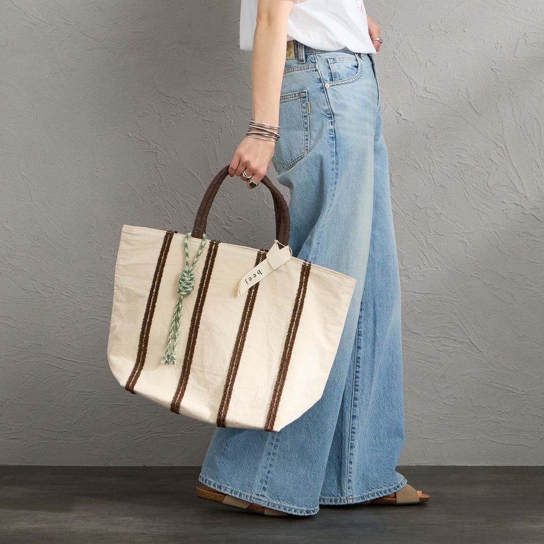 beej [ビージ] ループラインビッグトートバッグ [26SS-PWMI-IT-005] WHITE