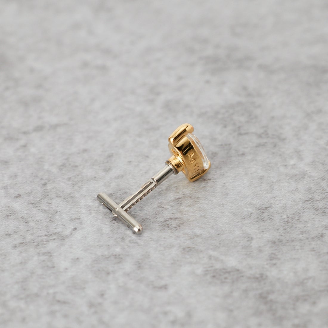 Baqless [バックレス] オネスティ リーフホワイトピアス [261CZ-LF-WH] WHITE