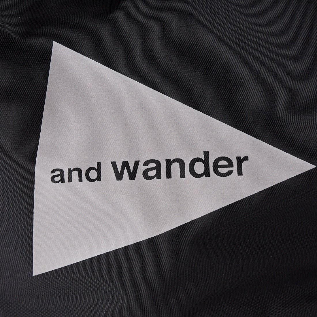 and wander [アンドワンダー] リサイクルOXロゴトートバッグ [5745985139] BLACK