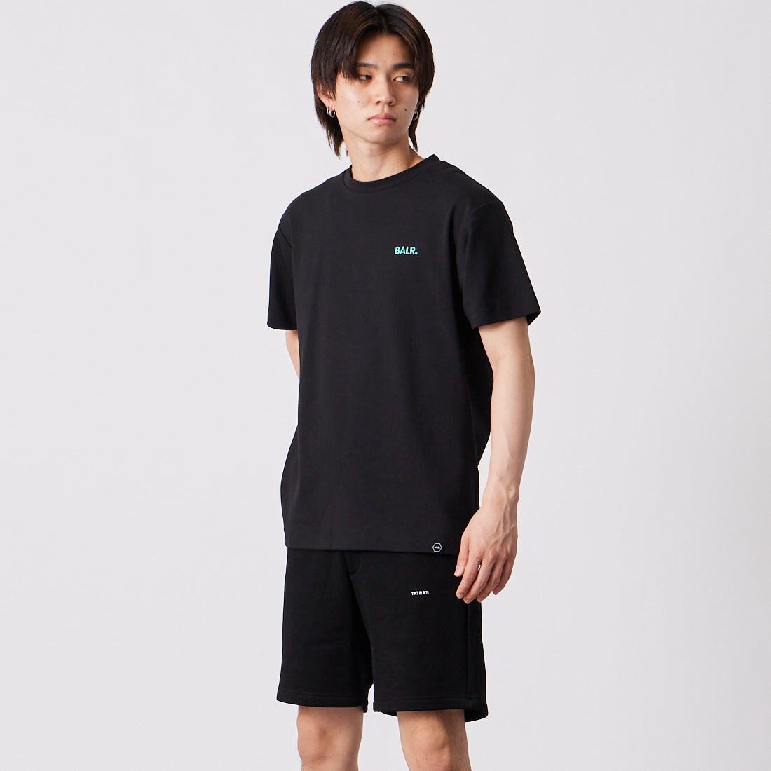 BALR. [ボーラー] JPロゴTシャツ [B11121409] JET BLACK/ &&モデル身長：177cm 着用サイズ：M&&