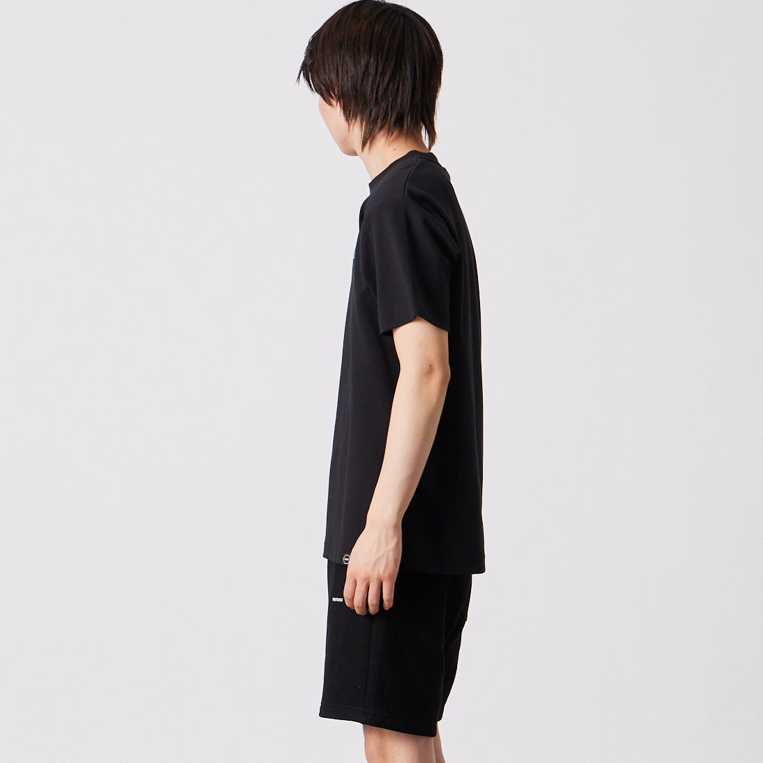 BALR. [ボーラー] JPロゴTシャツ [B11121409] JET BLACK/ &&モデル身長：177cm 着用サイズ：M&&