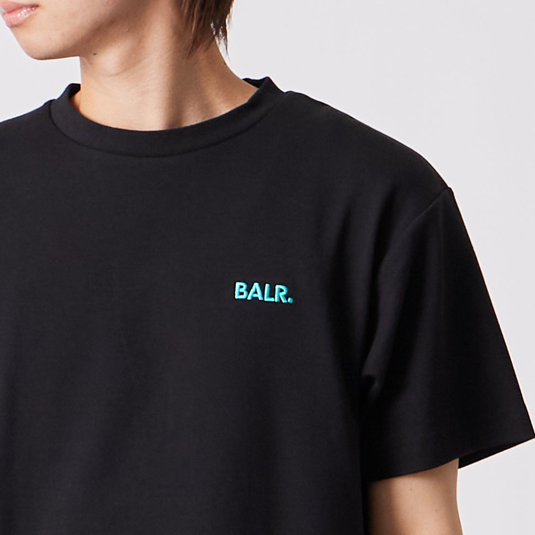 BALR. [ボーラー] JPロゴTシャツ [B11121409] JET BLACK/ &&モデル身長：177cm 着用サイズ：M&&