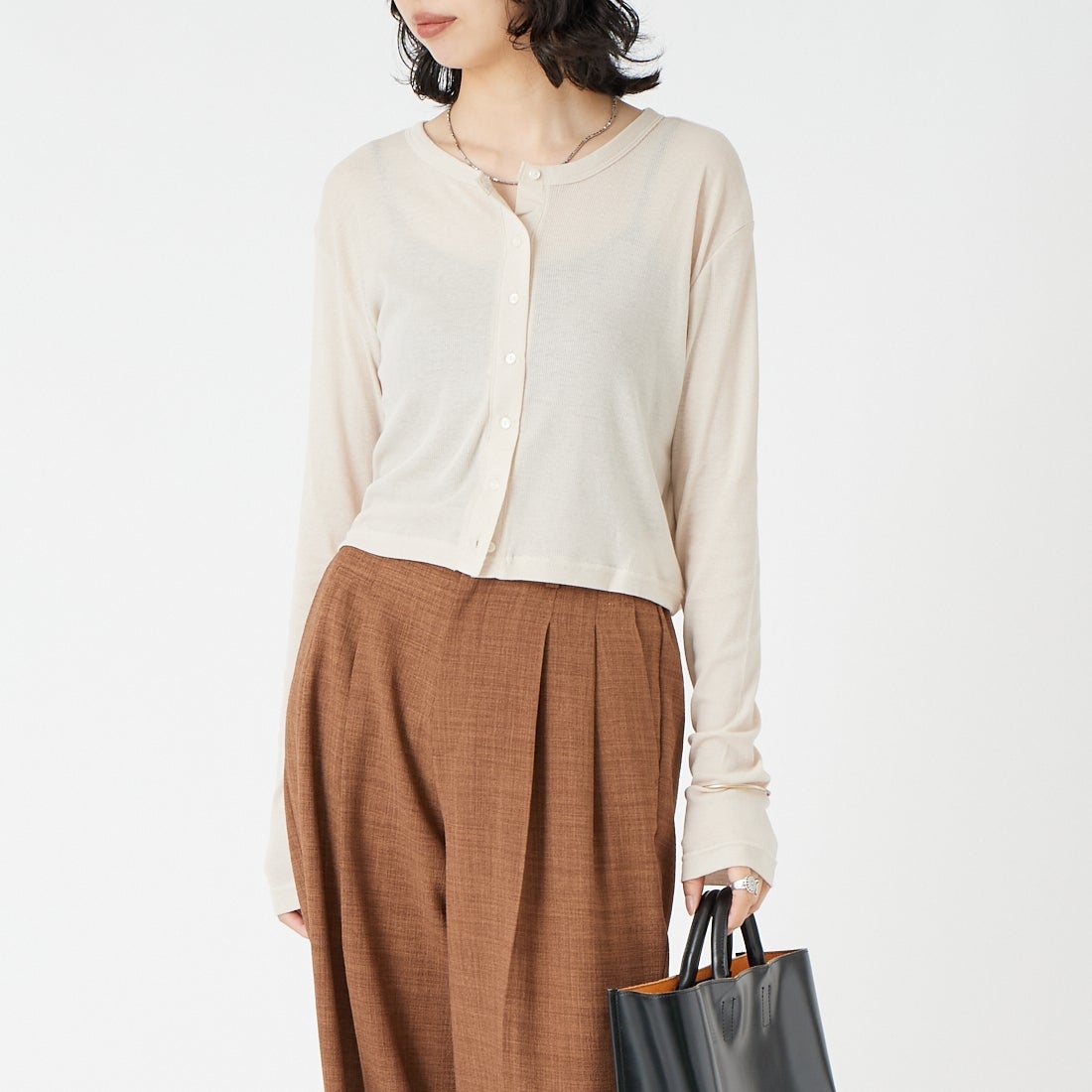 033 ﾍﾞｰｼﾞｭ&&モデル身長：162cm 着用サイズ：F&&