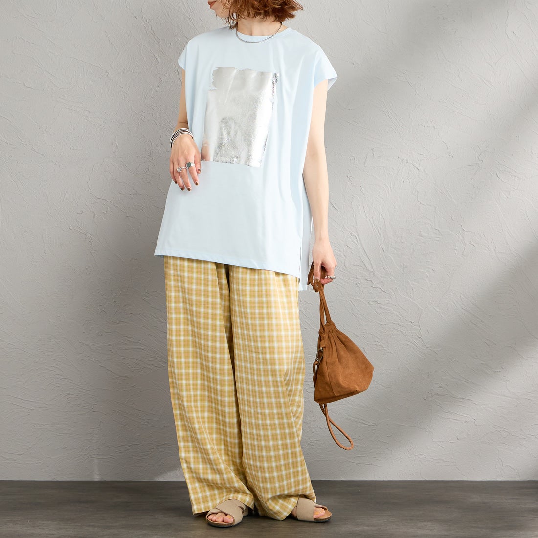 Maison de L'allure [メゾン ドゥ ラリュール] ボックス箔プリントTシャツ [M26312014] 10 BABYBLU &&モデル身長：158cm 着用サイズ：F&&