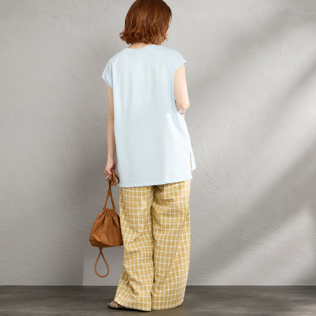 Maison de L'allure [メゾン ドゥ ラリュール] ボックス箔プリントTシャツ [M26312014] 10 BABYBLU &&モデル身長：158cm 着用サイズ：F&&