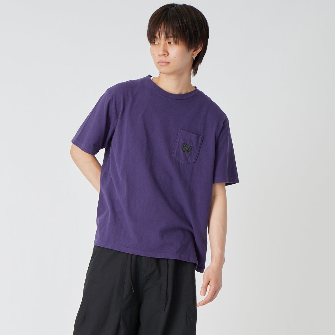 Needles [ニードルズ] ショートスリーブポケットTシャツ [SX444] F PURPLE &&モデル身長：177cm 着用サイズ：M&&