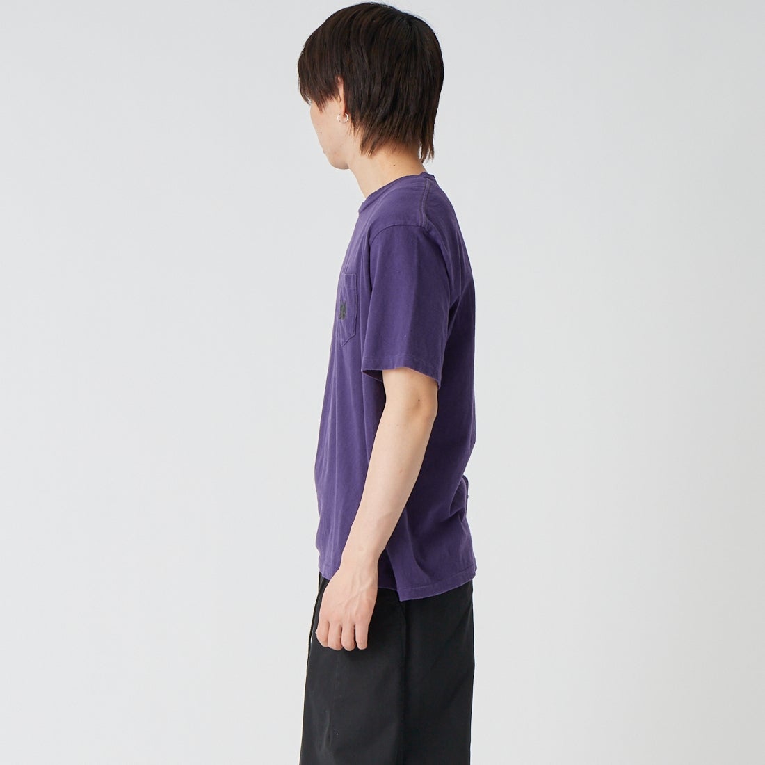 Needles [ニードルズ] ショートスリーブポケットTシャツ [SX444] F PURPLE &&モデル身長：177cm 着用サイズ：M&&