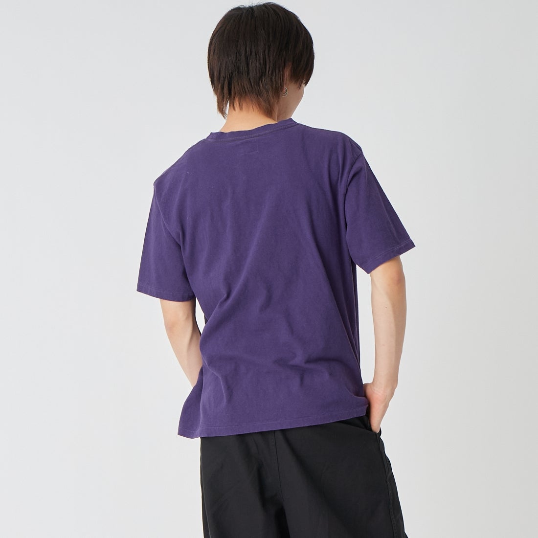 Needles [ニードルズ] ショートスリーブポケットTシャツ [SX444] F PURPLE &&モデル身長：177cm 着用サイズ：M&&