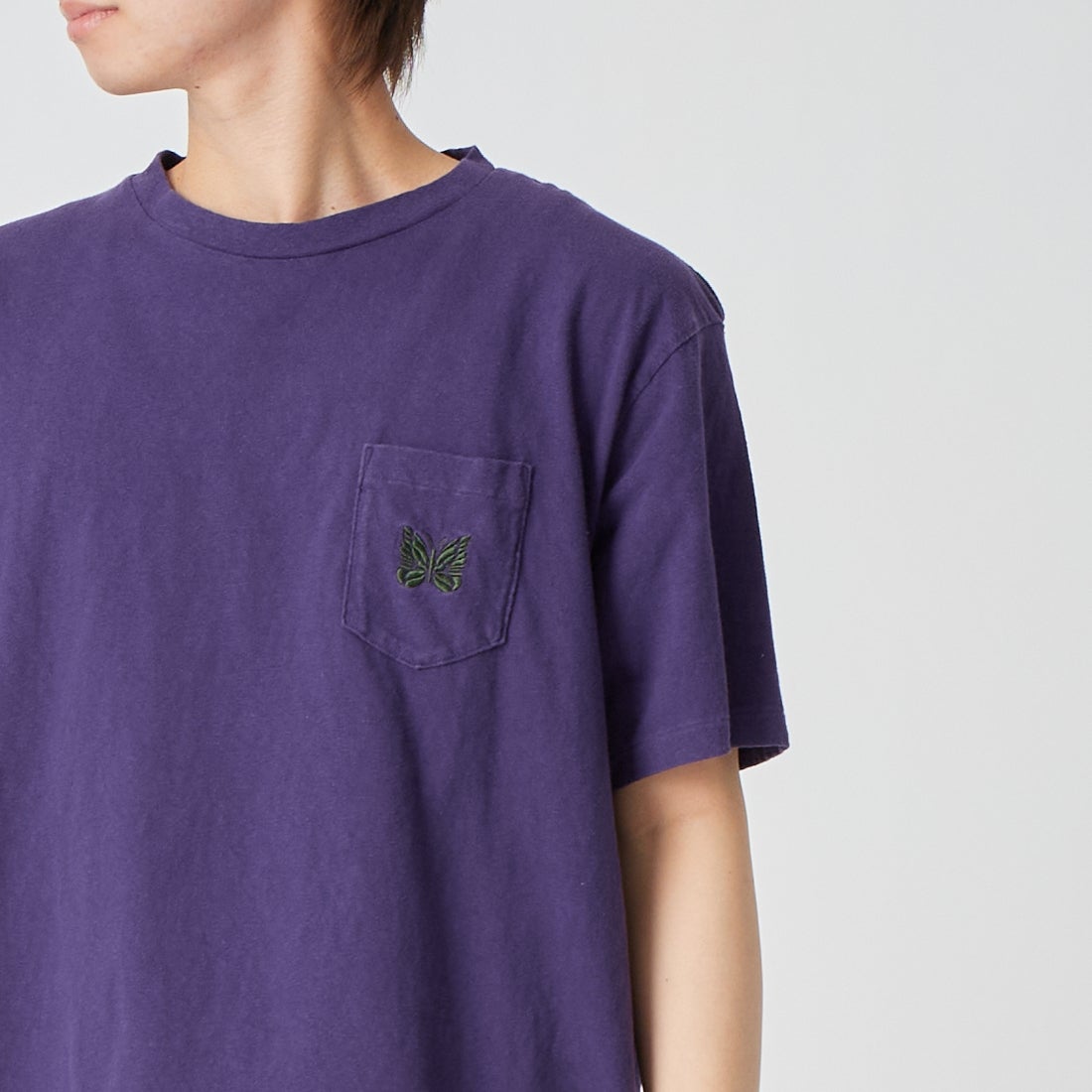 Needles [ニードルズ] ショートスリーブポケットTシャツ [SX444] F PURPLE &&モデル身長：177cm 着用サイズ：M&&